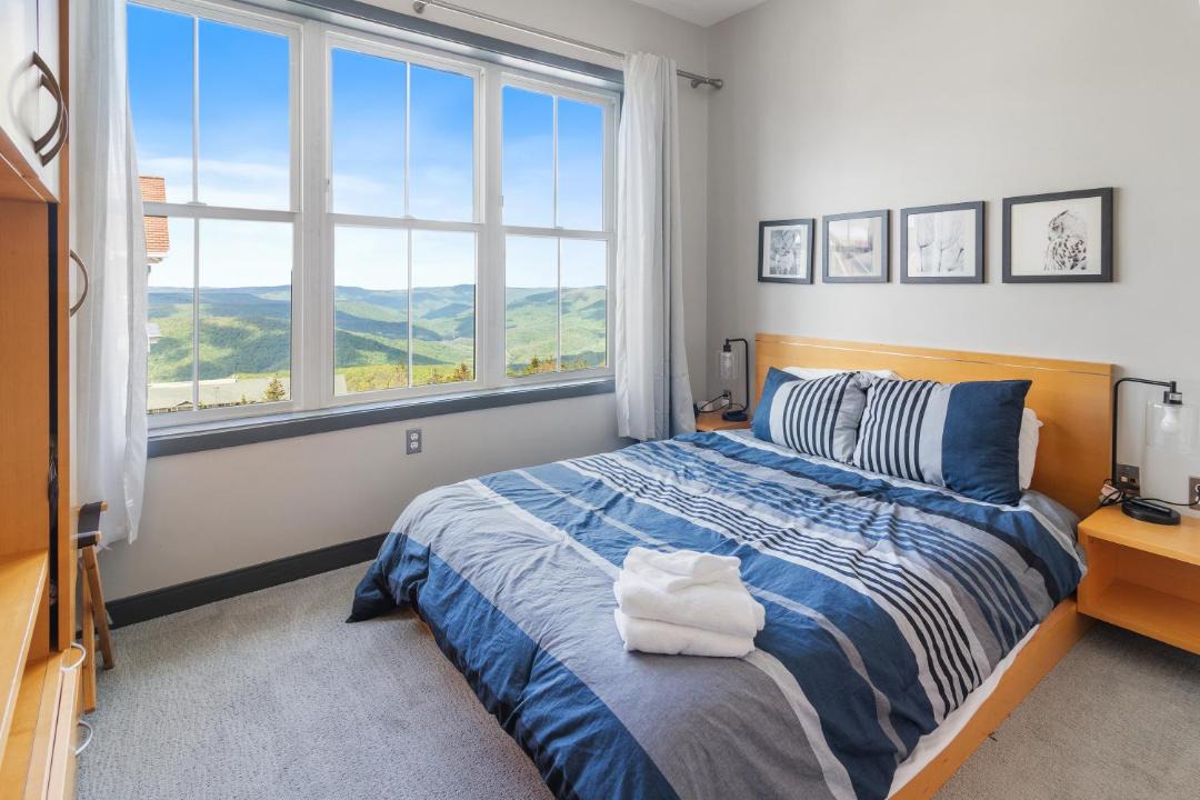 Photo of Bedroom in Snowshoe