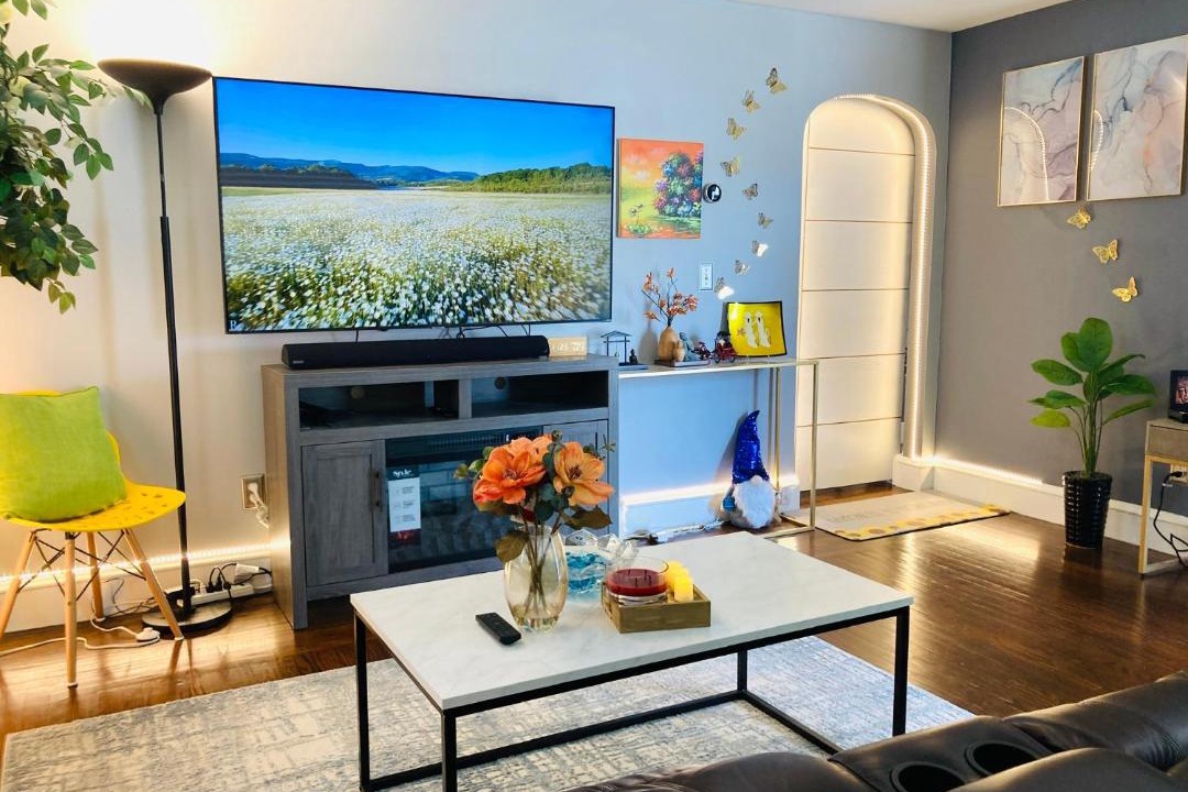 Photo of Livingroom in Cranston