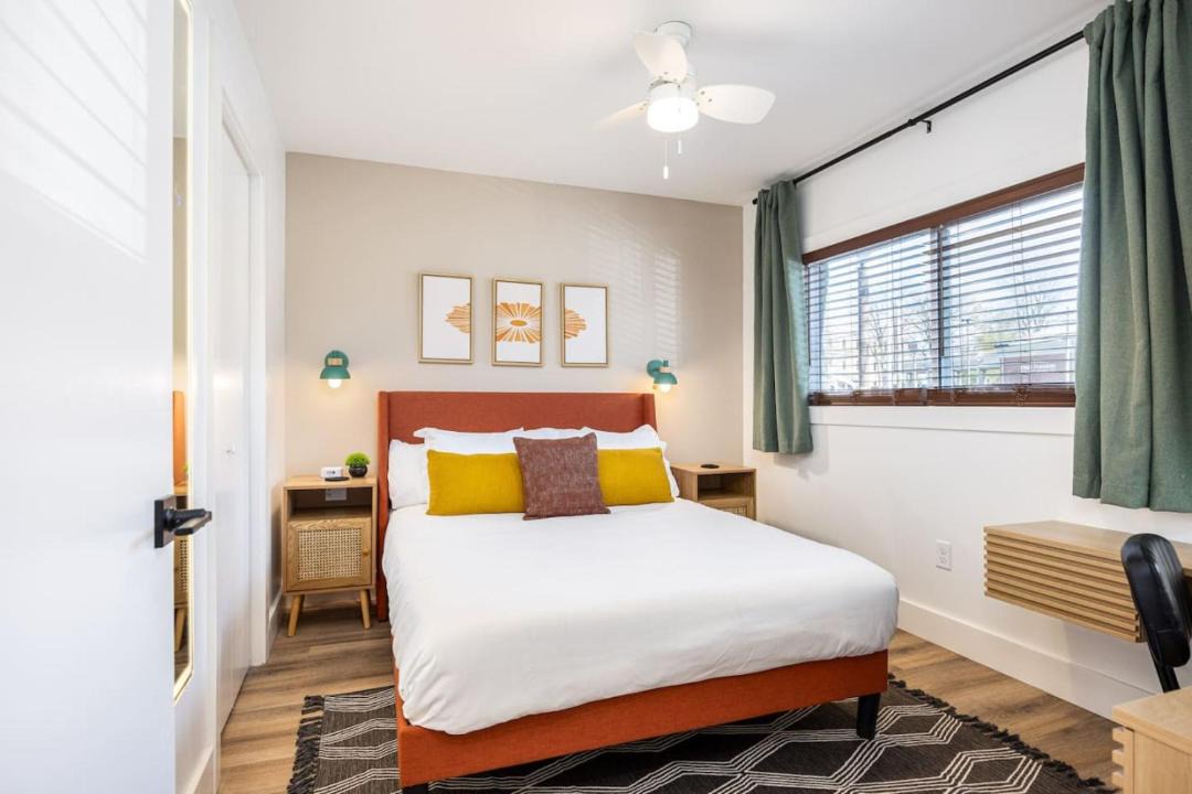 Photo of Bedroom in Hillsboro Village