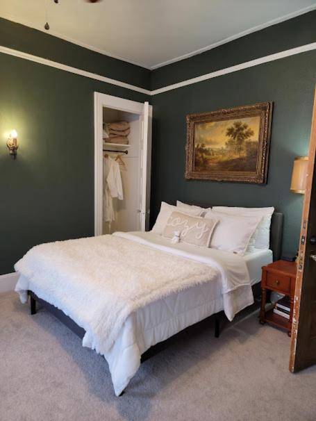 Photo of Bedroom in Downtown Toledo