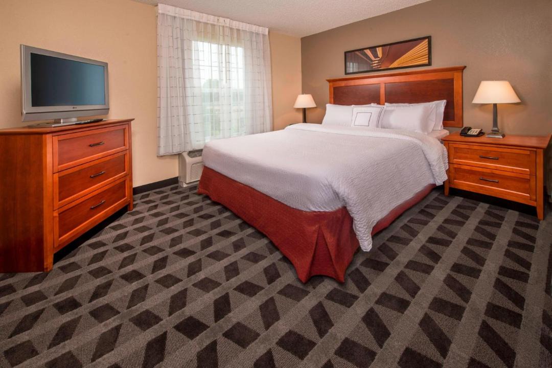 Photo of Bedroom in Clinton