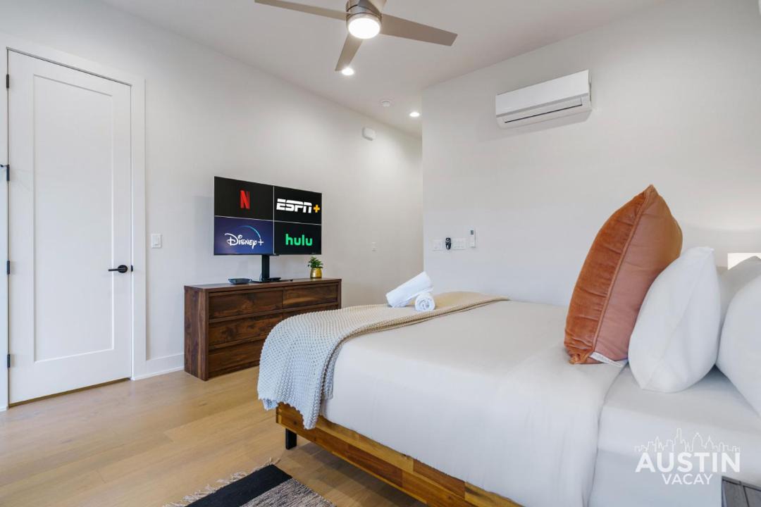 Photo of Bedroom in Lakeland Park