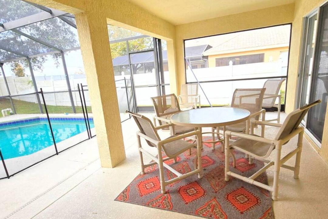 Photo of Patio Balcony in Orange Tree
