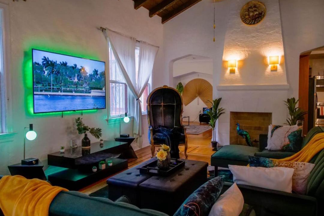 Photo of Livingroom in Midtown