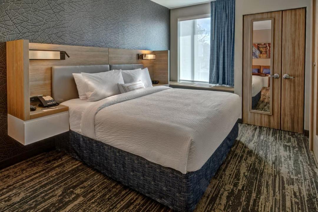 Photo of Bedroom in Brentwood