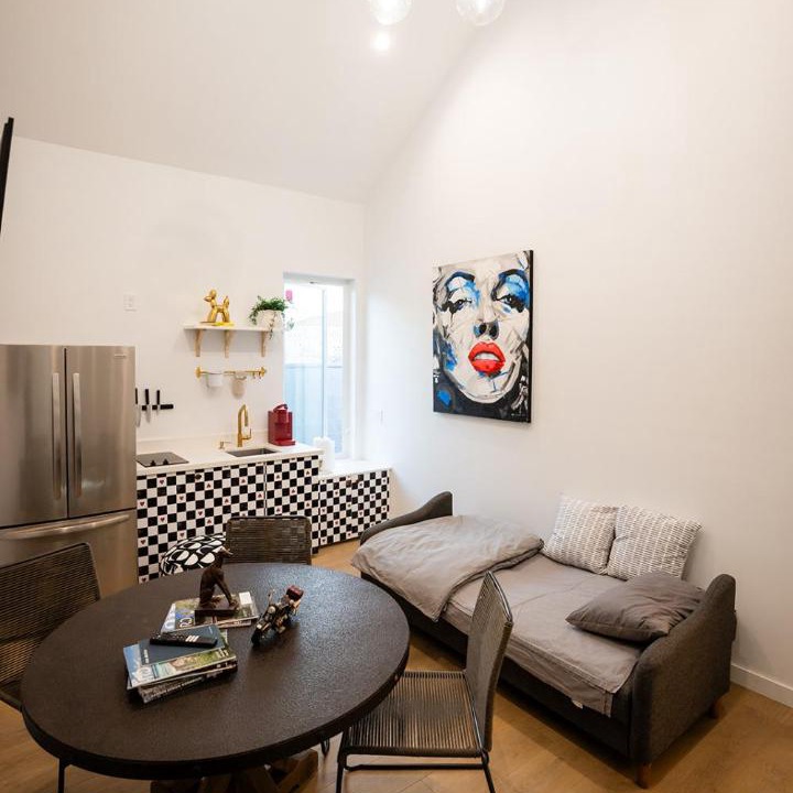 Photo of Livingroom in Burbank