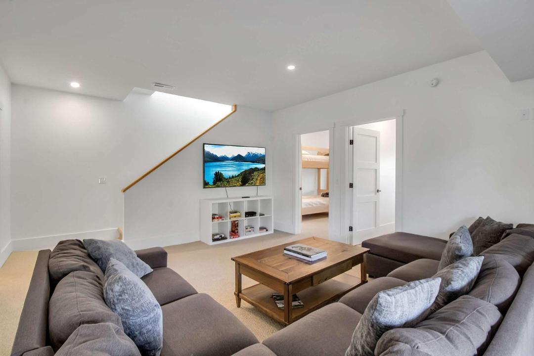 Photo of Livingroom in Ellicottville