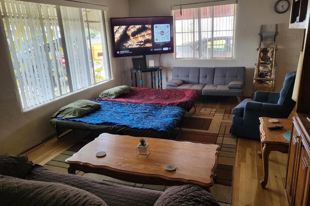 Photo of Livingroom in Truth or Consequences