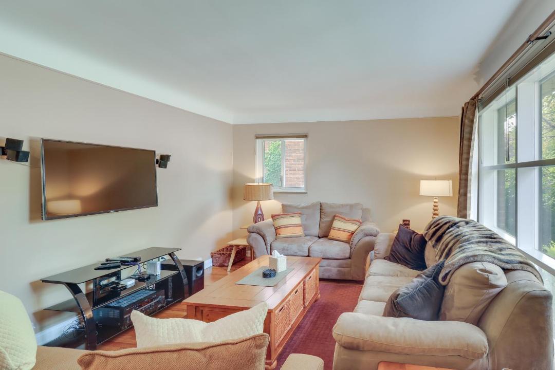 Photo of Livingroom in Royal Oak