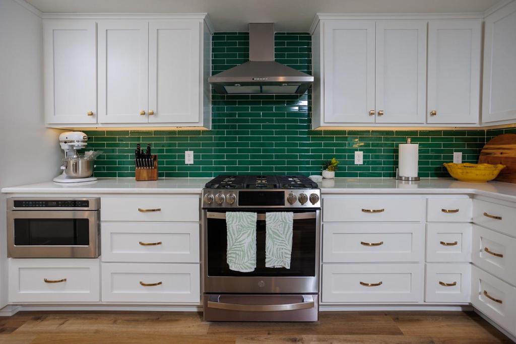 Photo of Kitchen in Ashwaubenon