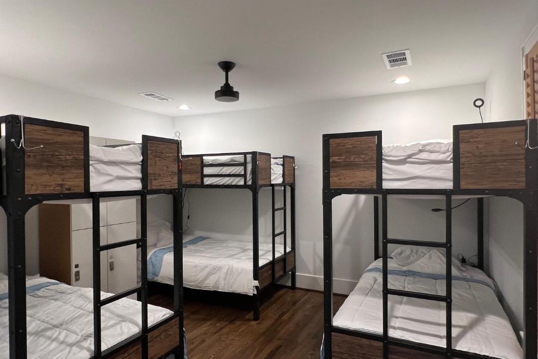 Photo of Bedroom in Midtown