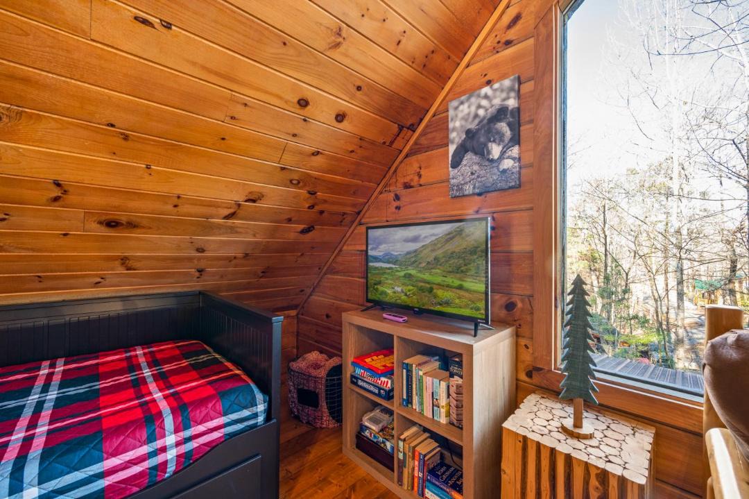 Photo of Bedroom in Gatlinburg - Pigeon Forge