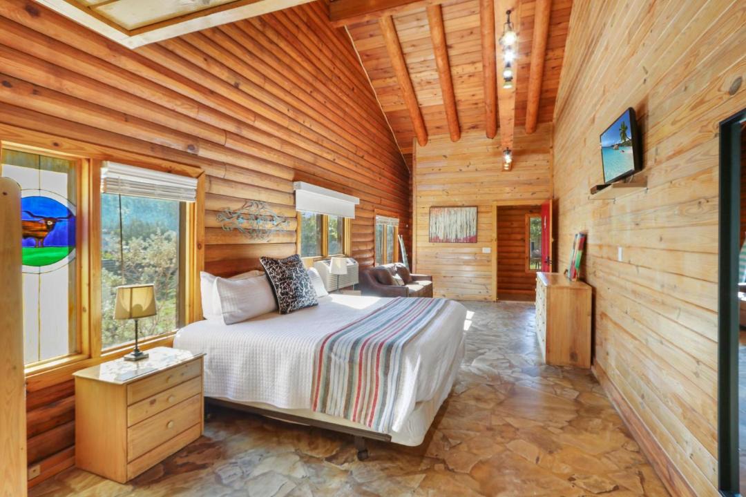 Photo of Bedroom in Wimberley