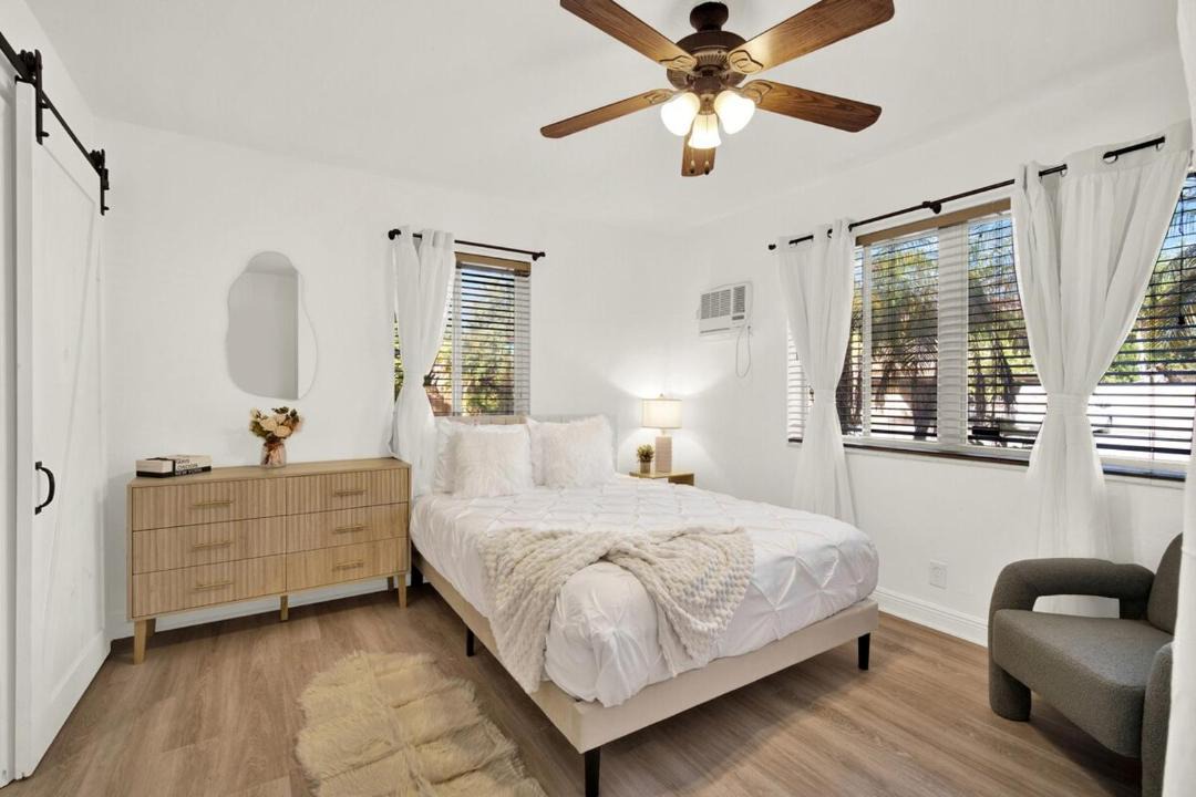 Photo of Bedroom in Riverside Park