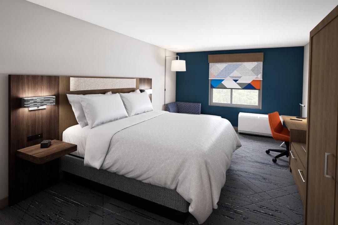 Photo of Bedroom in Hunters Point