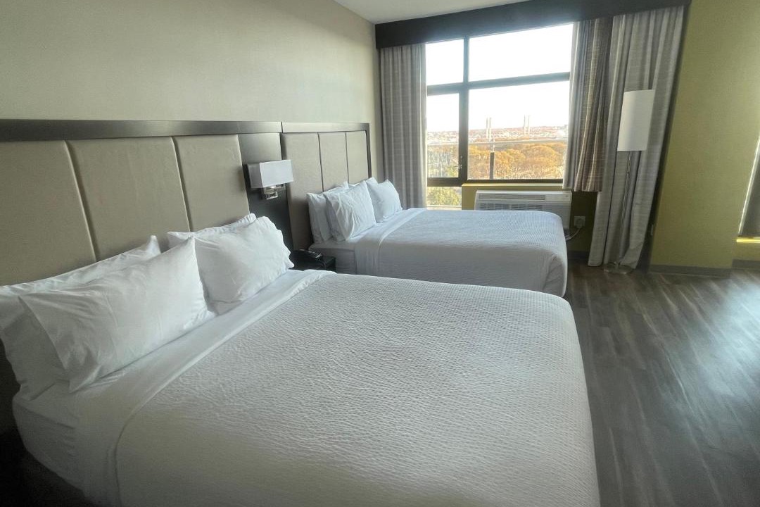 Photo of Bedroom in Hunters Point