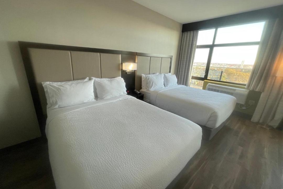 Photo of Bedroom in Hunters Point