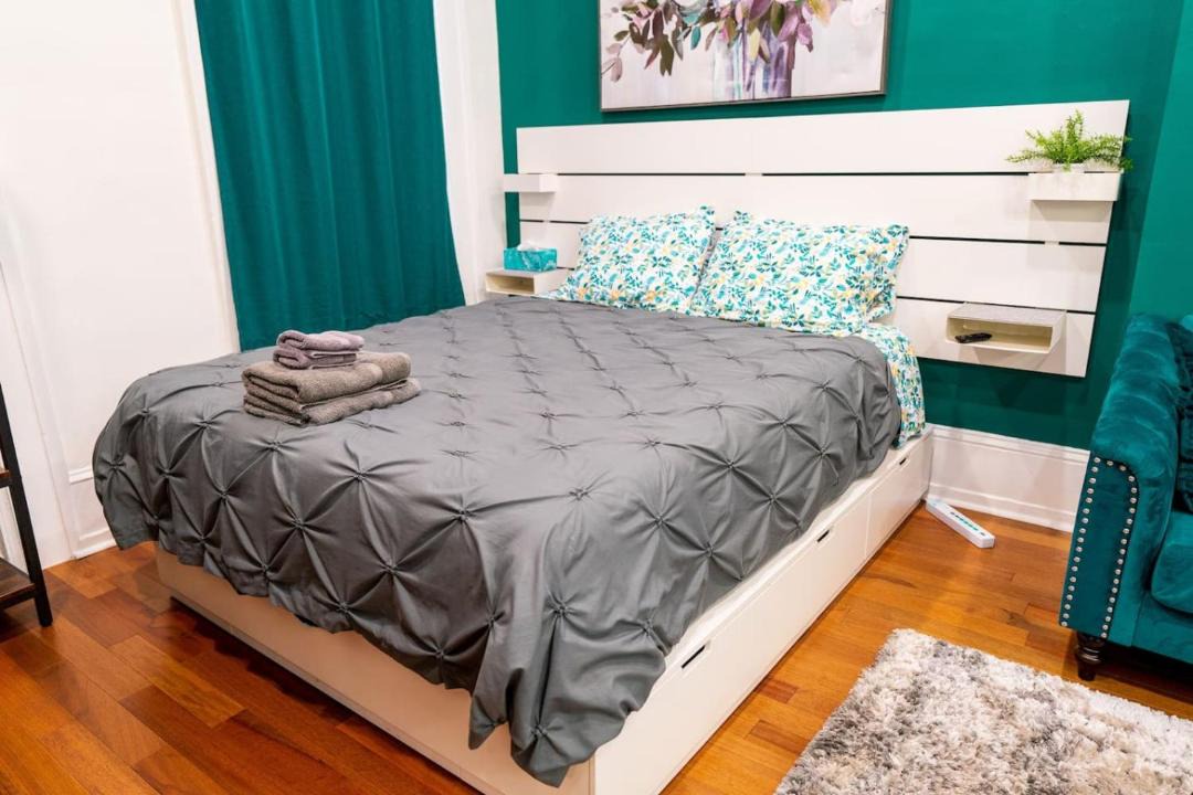 Photo of Bedroom in Graduate Hospital