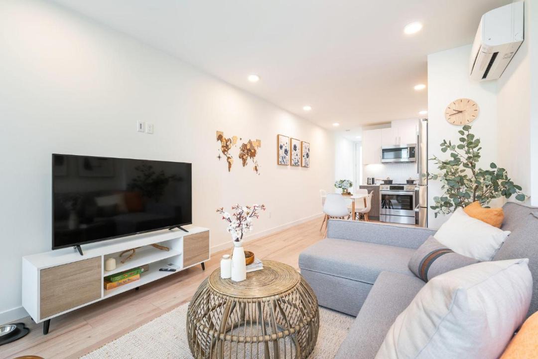Photo of Livingroom in Broadway