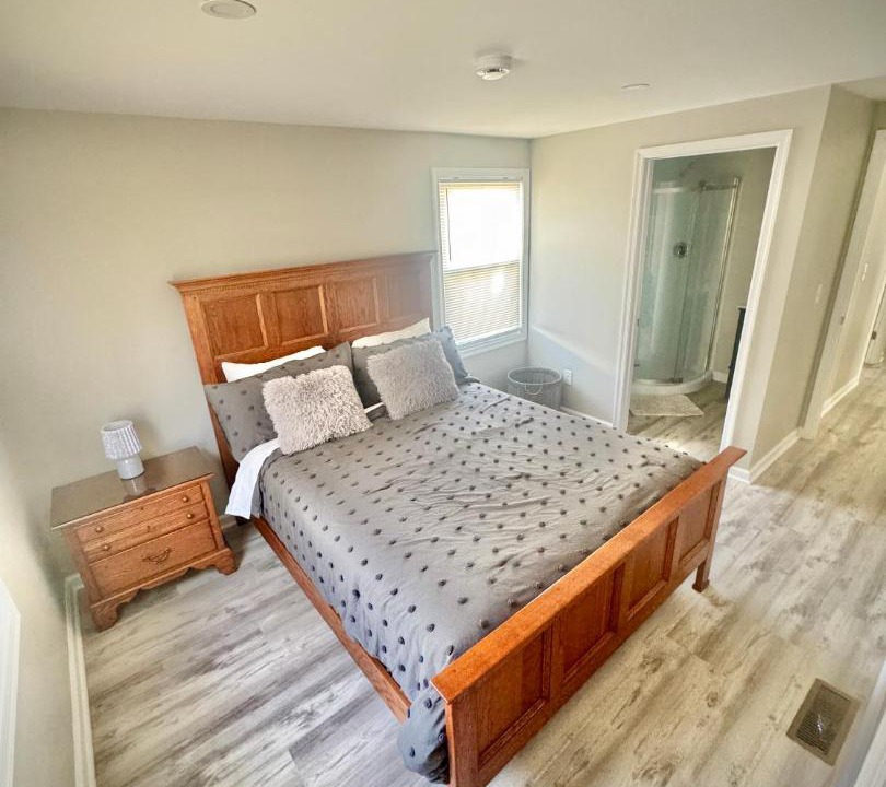 Photo of Bedroom in Edgewater