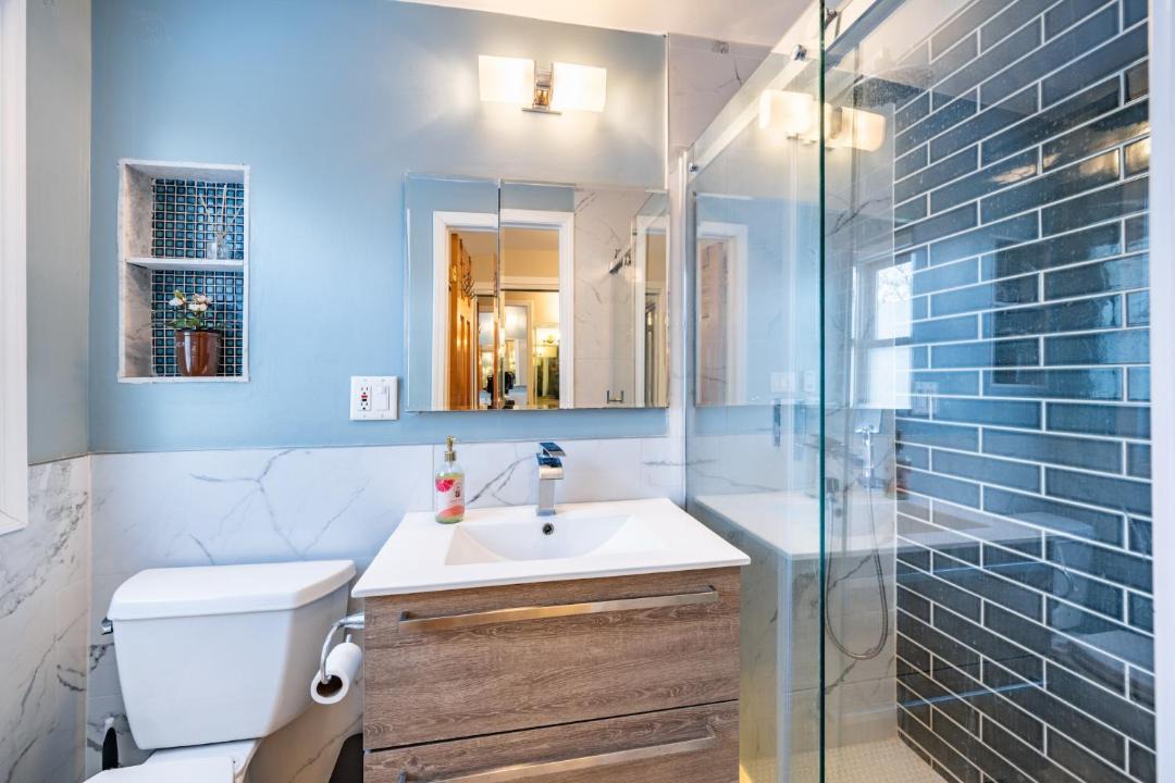 Photo of Bathroom in Thurston