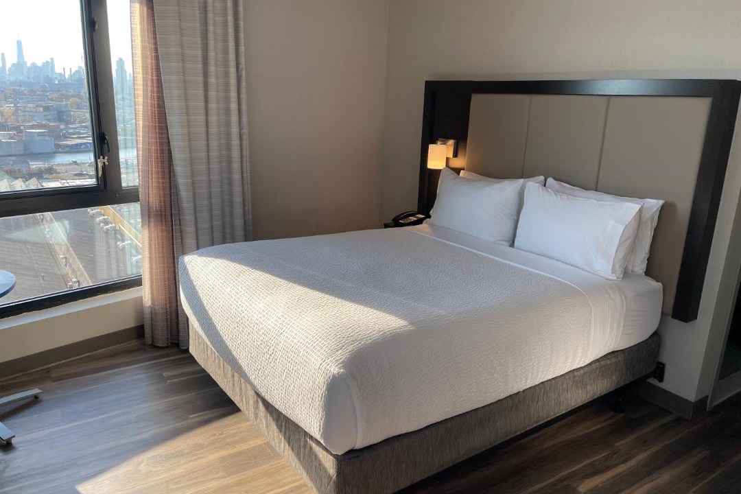 Photo of Bedroom in Hunters Point