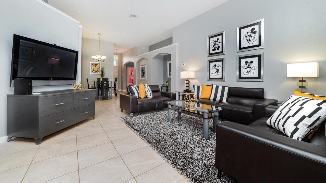 Photo of Livingroom in Windsor Palms