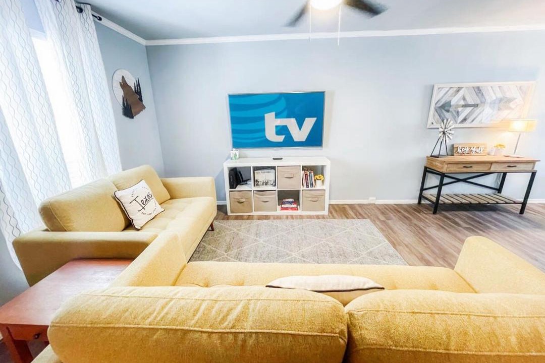 Photo of Livingroom in Leon Valley