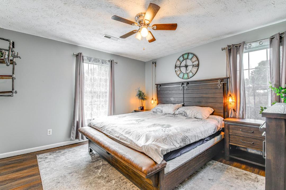 Photo of Bedroom in Knoxville