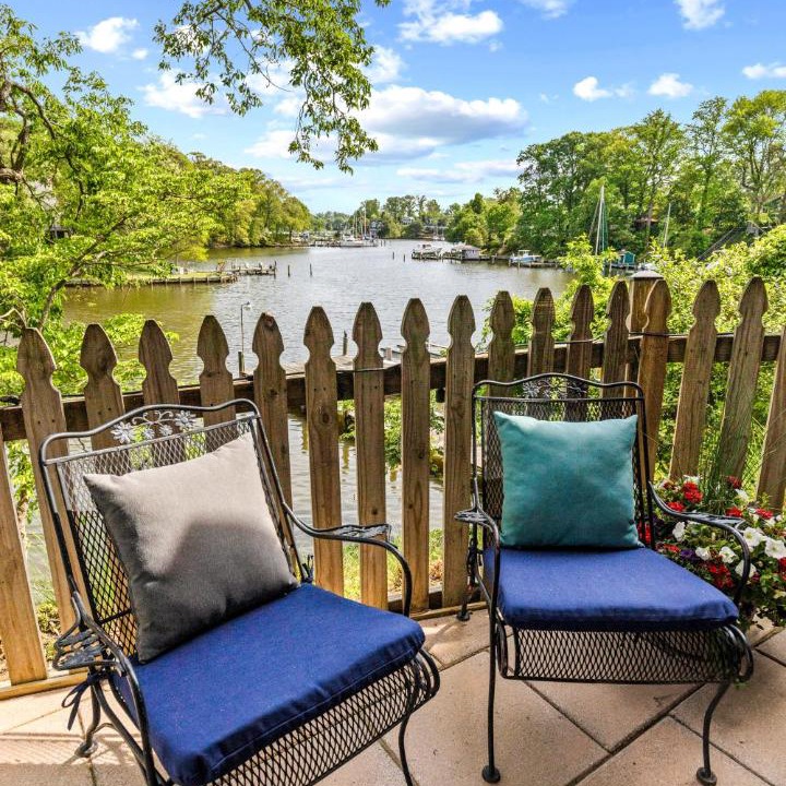 Photo of Patio Balcony in Edgewater