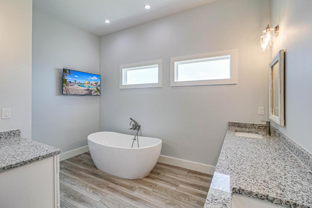 Photo of Bathroom in Palm Harbor
