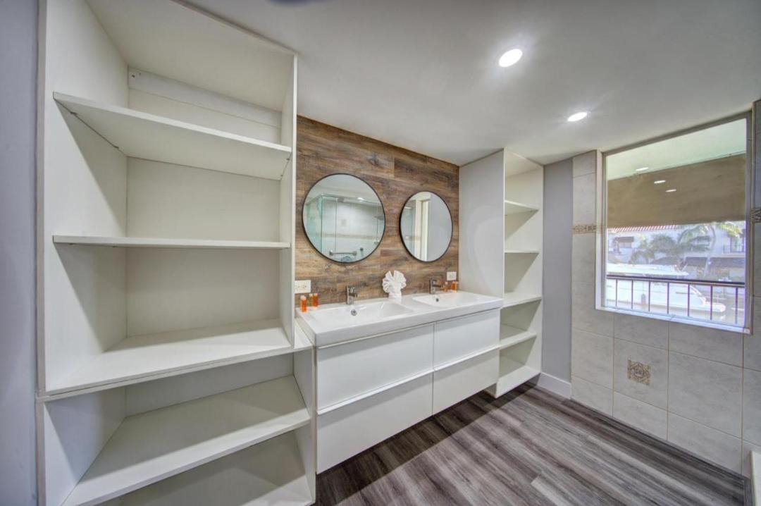 Photo of Bathroom in Harbordale