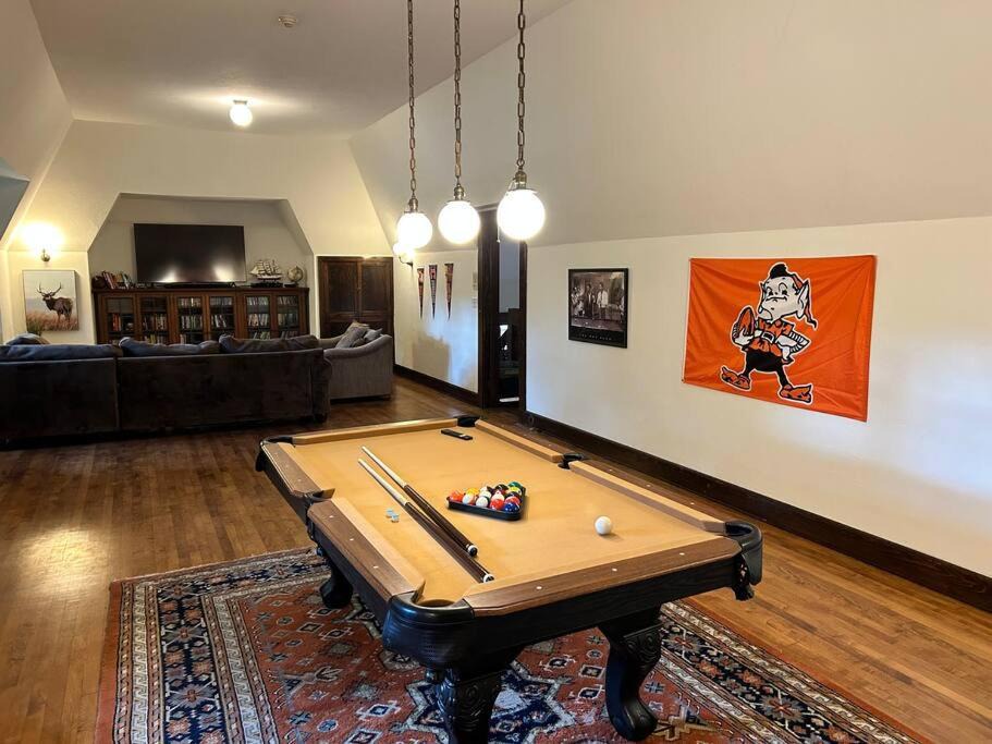 Photo of Livingroom in Cleveland