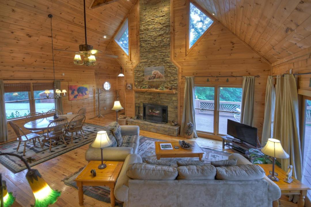 Photo of Others in Foxfire Estates