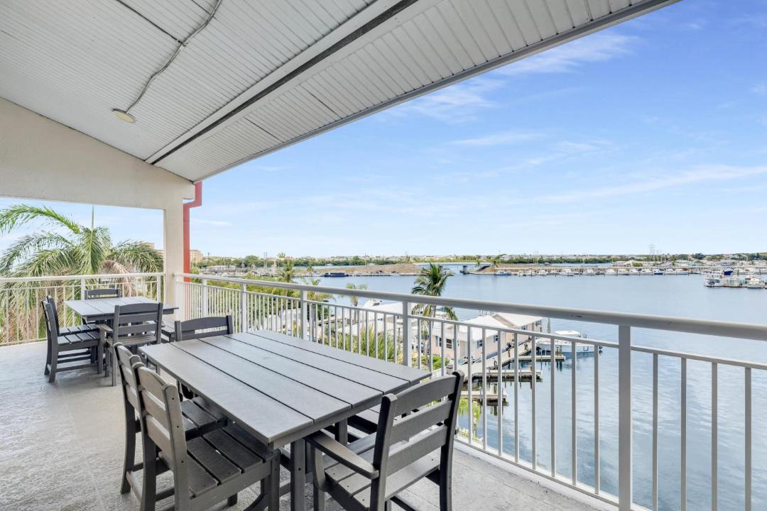 Photo of Patio Balcony in Meadows