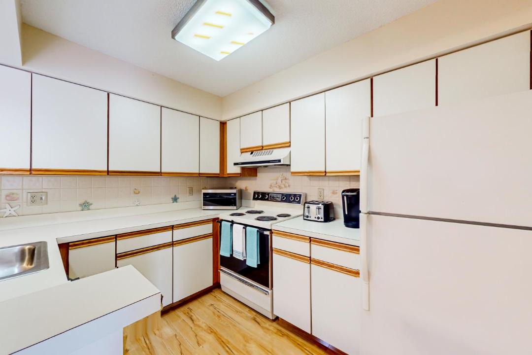 Photo of Kitchen in Heron Harbour Isle