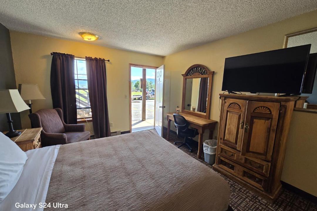 Photo of Bedroom in Eagle Nest
