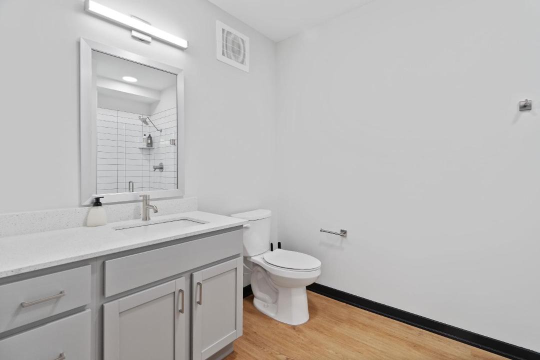 Photo of Bathroom in Lockerbie Square