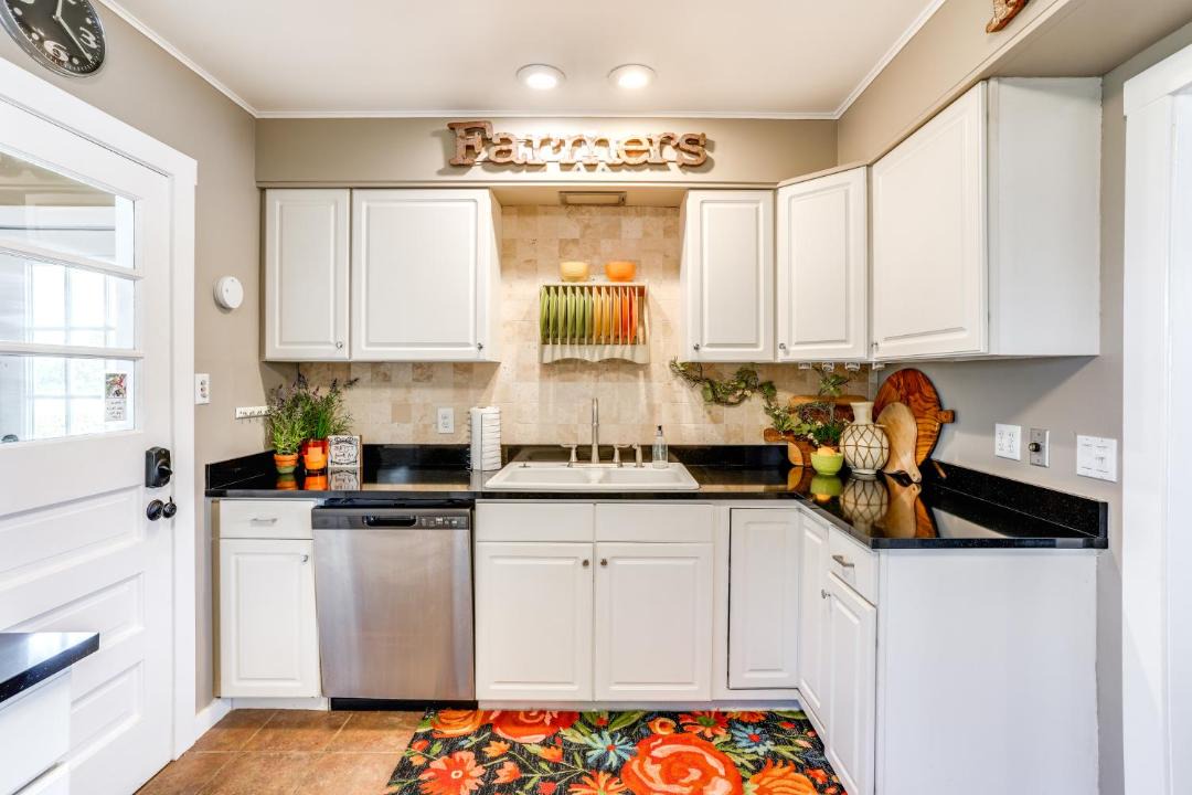 Photo of Kitchen in Paw Paw