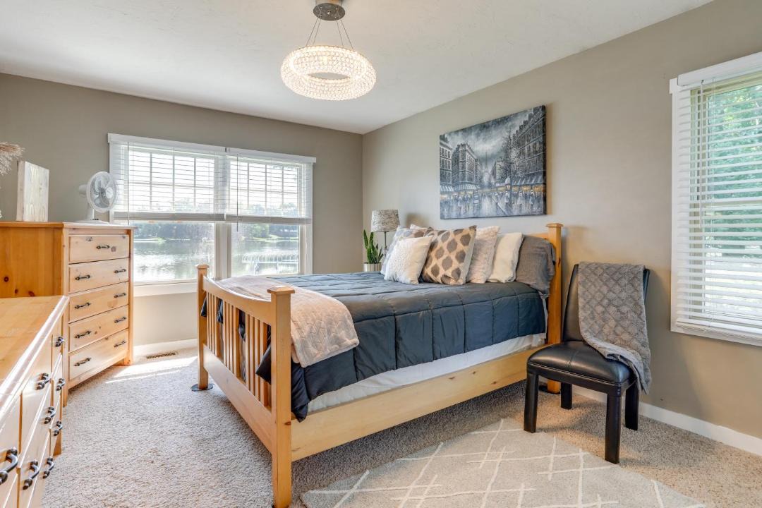 Photo of Bedroom in Paw Paw