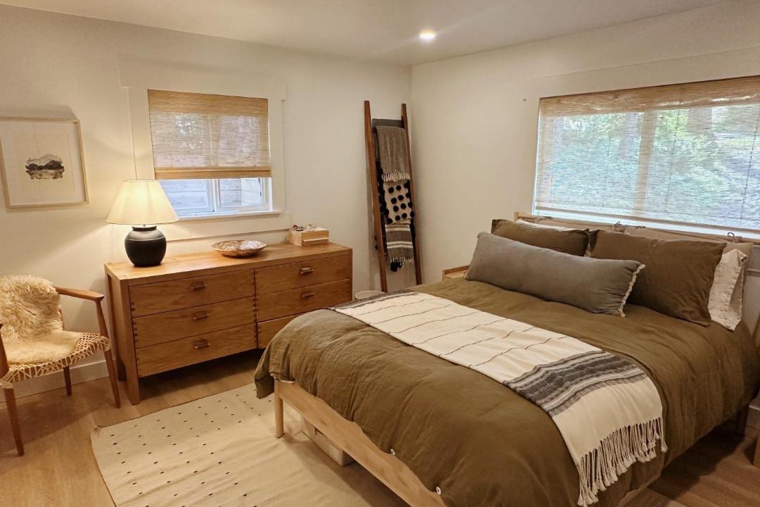 Photo of Bedroom in Alderwood Manor