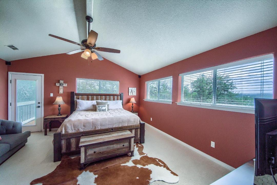 Photo of Bedroom in Canyon Lake