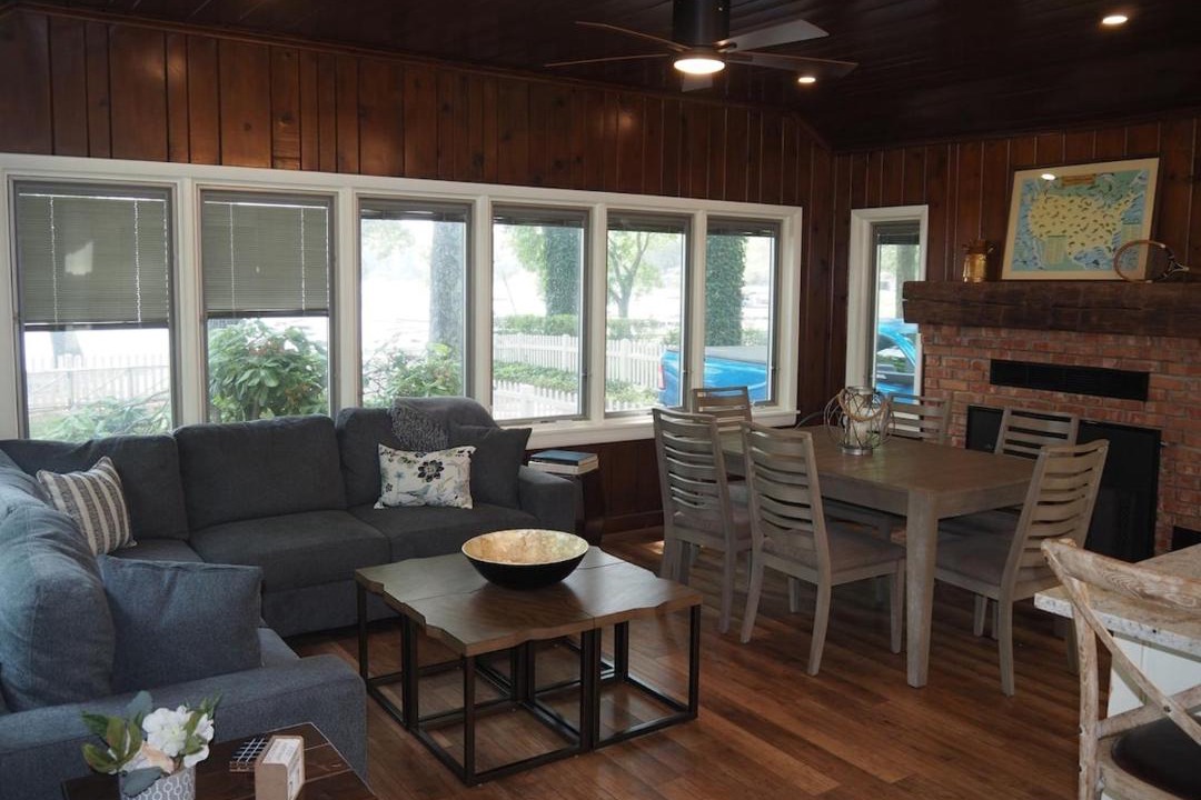 Photo of Livingroom in Sister Lakes