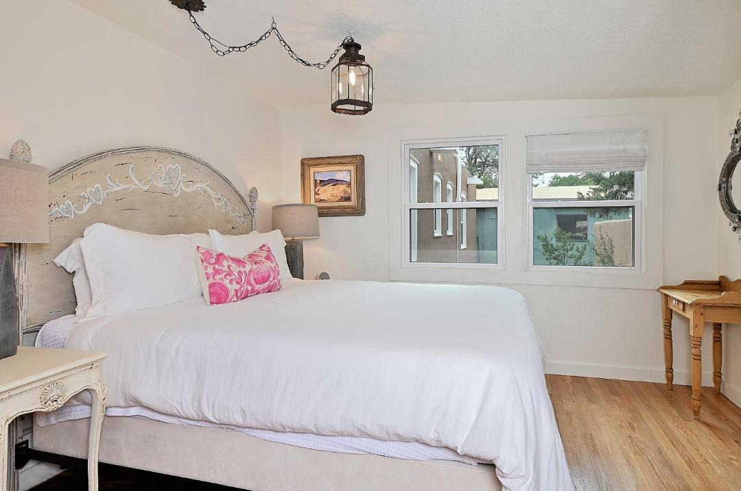 Photo of Bedroom in Tesuque