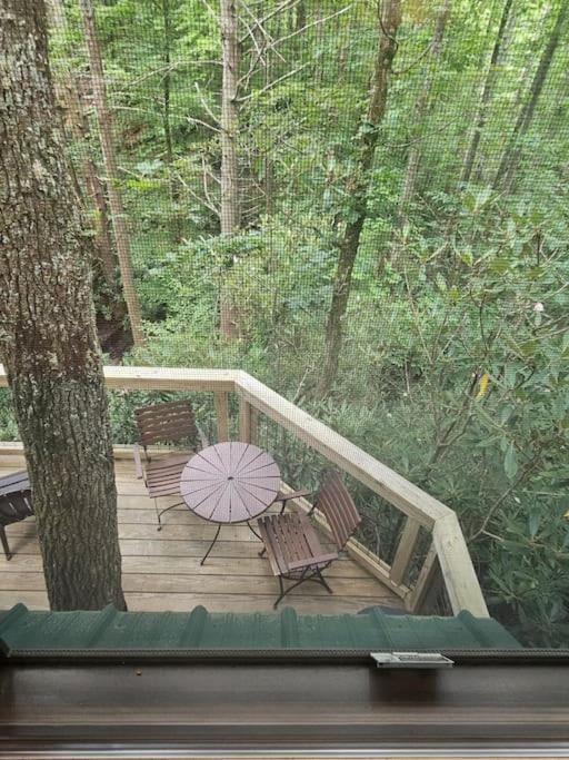 Photo of Patio Balcony in Elizabethton