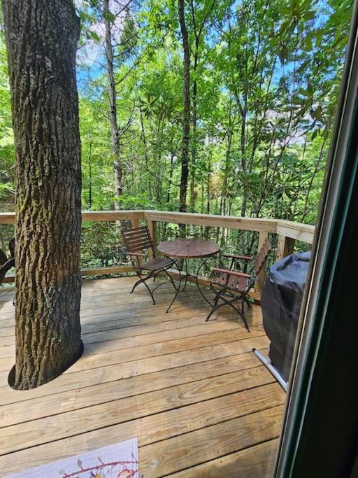 Photo of Patio Balcony in Elizabethton