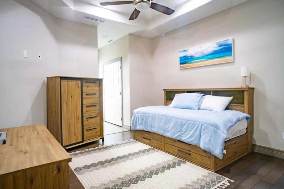 Photo of Bedroom in Palmhurst