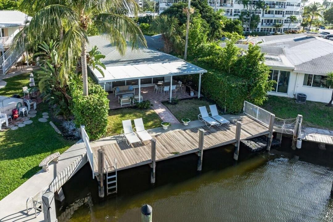 Photo of Others in Dolphin Isles