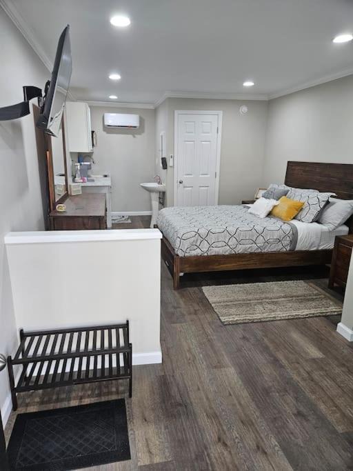 Photo of Bedroom in Cleveland