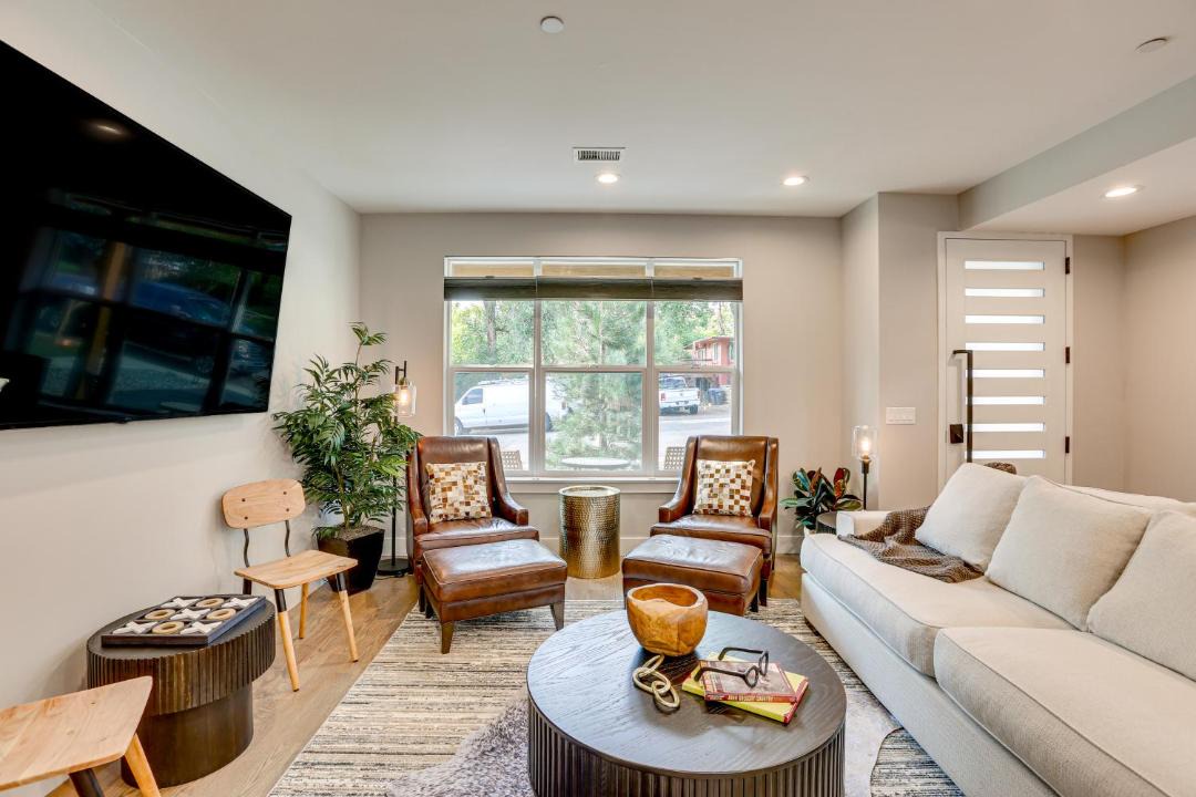 Photo of Livingroom in Golden